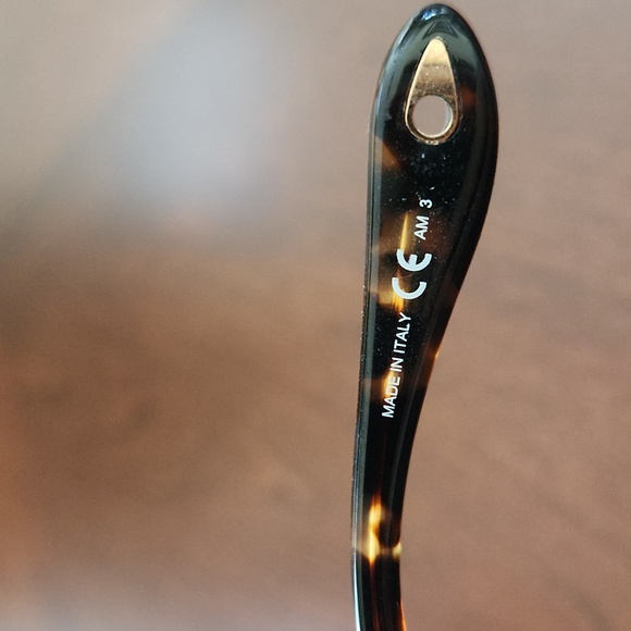 Givency Round Sunglasses - Picture 10 of 11